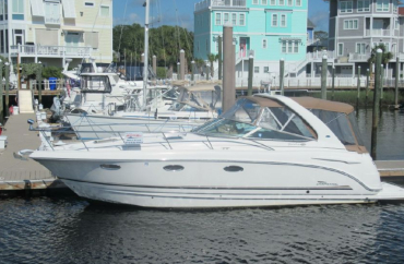 Chaparral-330-Signature-Inboard